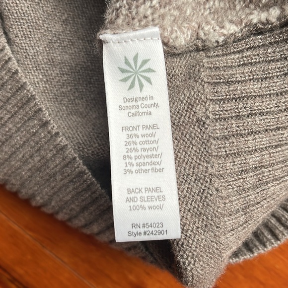 Athleta wool tan/grey sweater - Picture 8 of 9